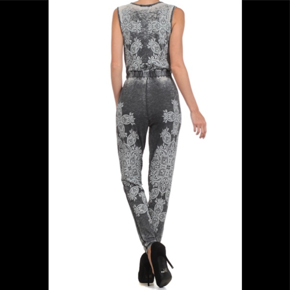 Cotton Adorned Cross Jump Suit Gray White - Picture 2 of 8